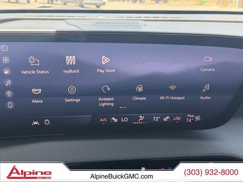 Used 2025 Buick Enclave Preferred AWD/4WD image 19