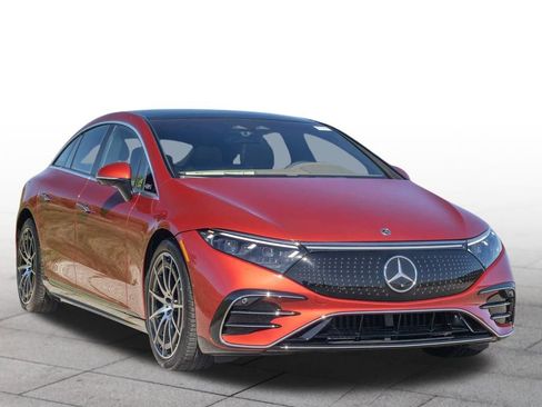 Used 2023 Mercedes-Benz EQS 580 580 image 3