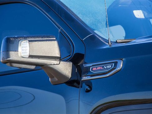 Used 2019 GMC Sierra 1500 AT4 w/ AT4 Premium Package image 3