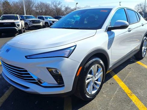 New 2026 Buick Envista Preferred w/ Convenience I Package FWD image 4