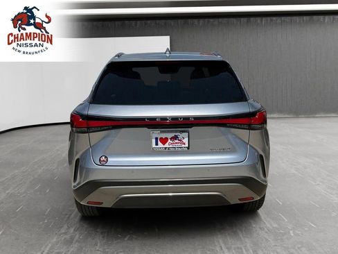 Used 2024 Lexus RX 350 Premium w/ Cold Area Package FWD image 4