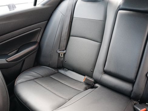 Used 2022 Nissan Altima 2.5 SR image 14