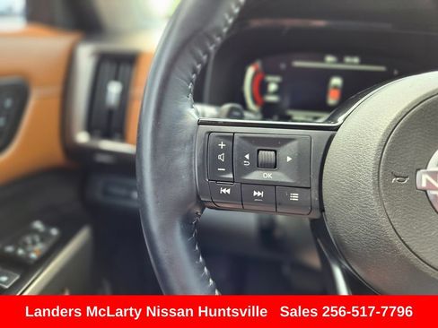 Used 2023 Nissan Pathfinder Platinum w/ Cargo Package AWD/4WD image 29