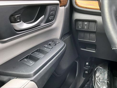 Used 2020 Honda CR-V Touring image 33