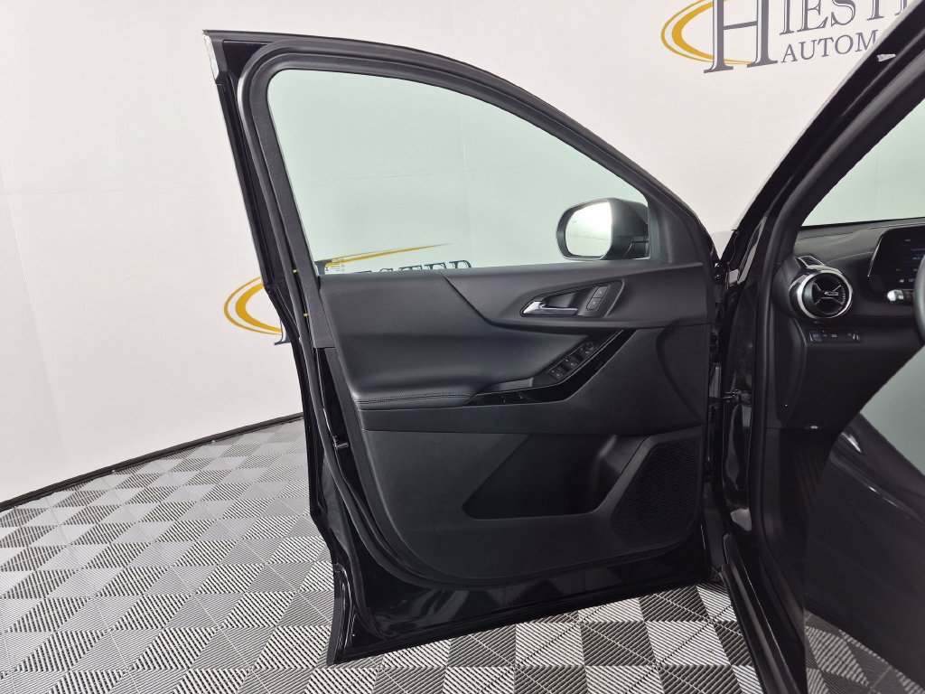 Certified 2026 Chevrolet Equinox LT FWD image 12