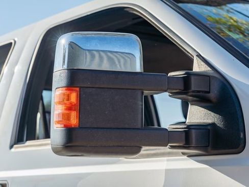 Used 2015 Ford F250 Lariat w/ Lariat Ultimate Package image 12