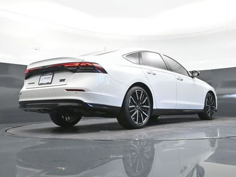 Used 2024 Honda Accord Touring image 35