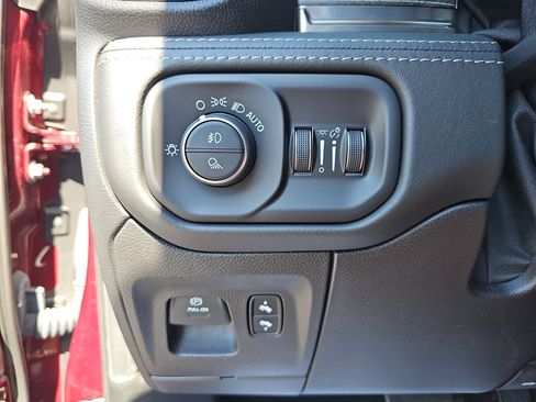 Used 2019 RAM 1500 Limited AWD/4WD image 27