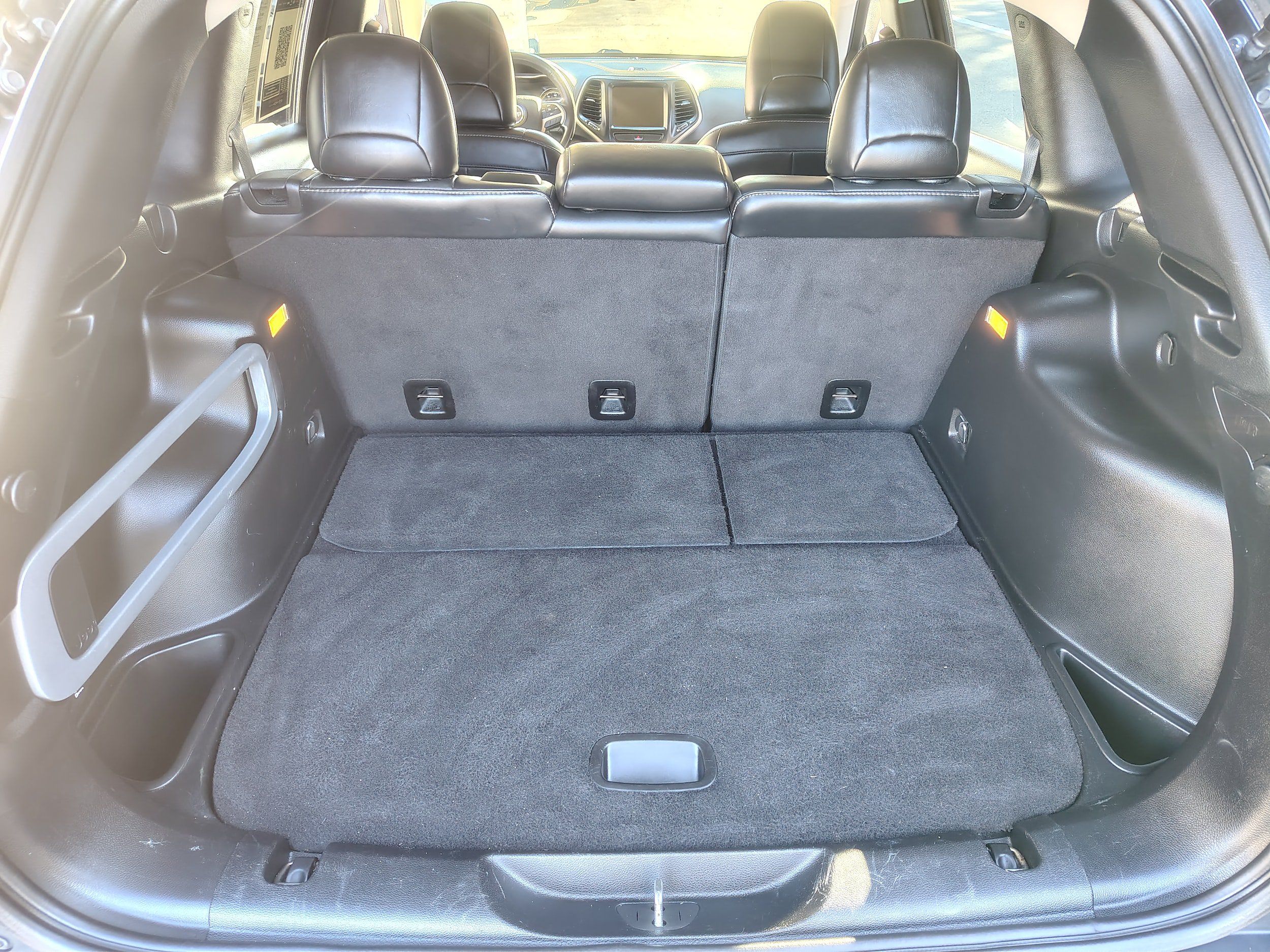 Certified 2016 Jeep Cherokee Limited AWD/4WD image 9