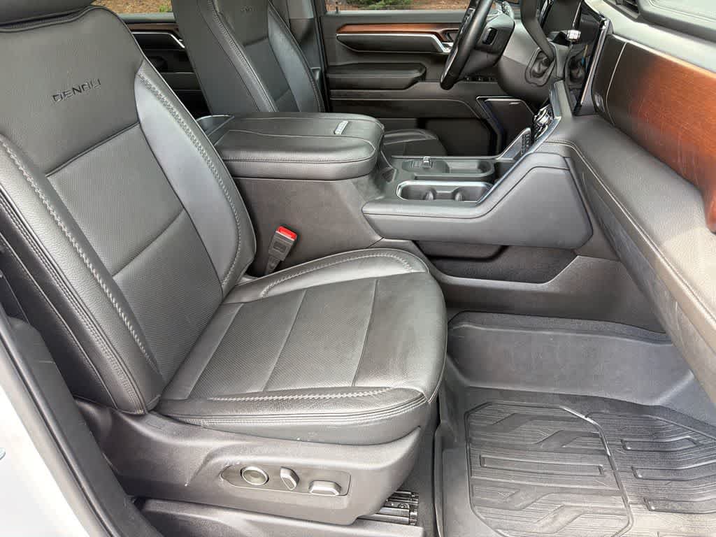 Used 2024 GMC Sierra 3500 Denali w/ Denali Reserve Package AWD/4WD image 12
