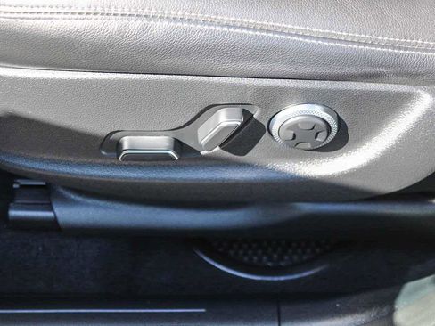 Used 2023 Genesis GV70 2.5T w/ Select Package image 21