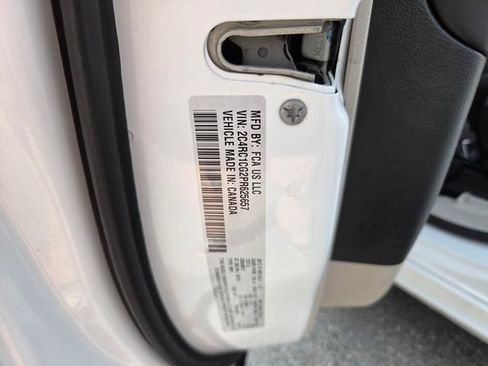 Used 2023 Chrysler Voyager LX FWD image 18