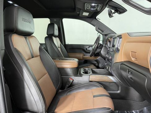 Used 2021 Chevrolet Silverado 2500 High Country w/ Z71 Off-Road Package AWD/4WD image 10