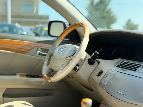 Used 2006 Toyota Avalon Limited FWD image 25