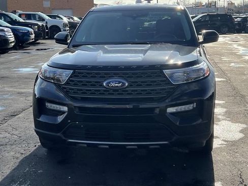 Certified 2023 Ford Explorer XLT w/ Equipment Group 202A image 8
