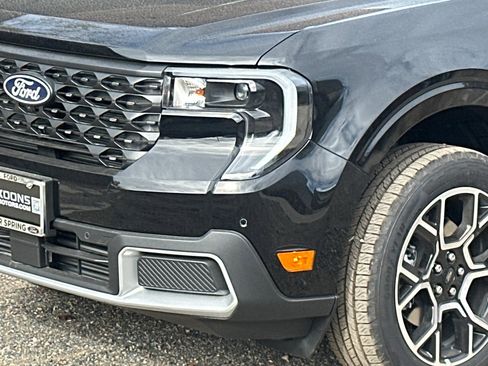 New 2025 Ford Maverick Lariat w/ 4K Tow Package image 2