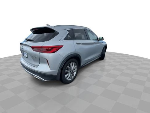 Used 2019 INFINITI QX50 Luxe FWD image 8