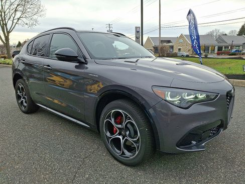 New 2025 Alfa Romeo Stelvio Sprint w/ Veloce Package image 2