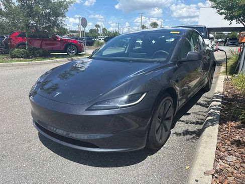 Used 2025 Tesla Model 3 Long Range RWD image 2