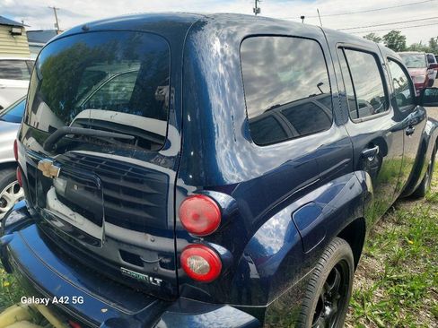 Used 2011 Chevrolet HHR LT FWD image 3