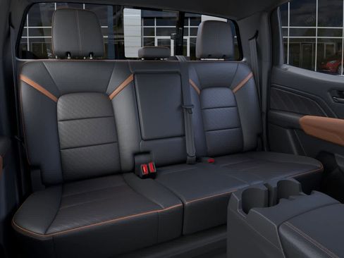 Used 2026 GMC Canyon AT4 w/ Technology Plus Package image 33