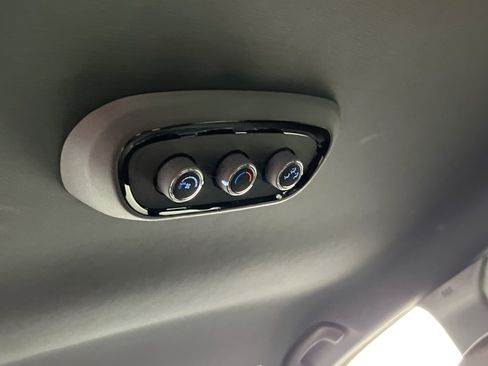 Used 2021 Dodge Durango SXT image 23