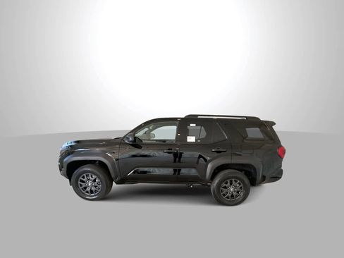 New 2026 Toyota 4Runner SR5 AWD/4WD image 5
