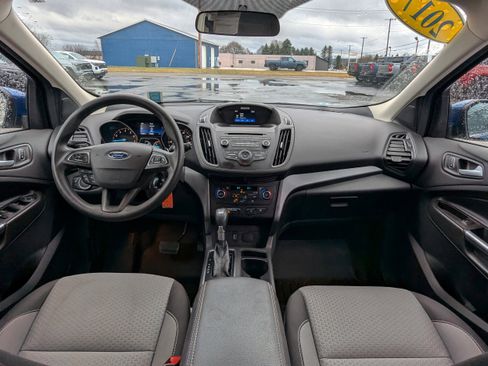 Used 2017 Ford Escape SE image 7