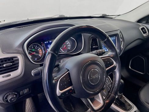 Used 2020 Jeep Compass Latitude w/ Cold Weather Group image 9