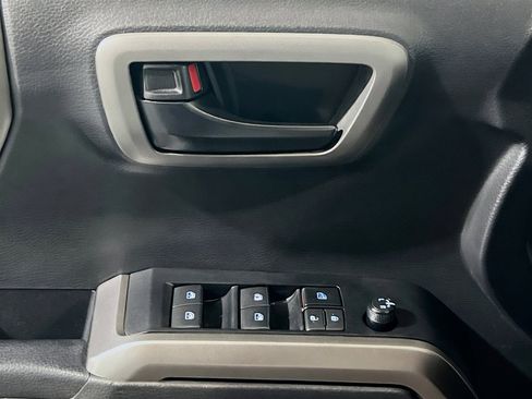 Used 2022 Toyota Tacoma SR5 RWD image 13