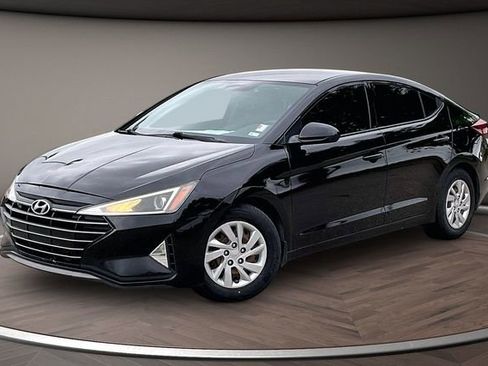 Used 2019 Hyundai Elantra SE FWD image 1