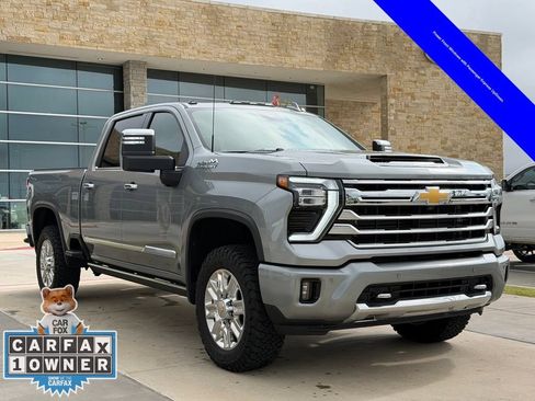 Used 2025 Chevrolet Silverado 2500 High Country w/ High Country Premium Package AWD/4WD image 19