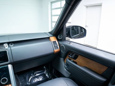 Used 2020 Land Rover Range Rover Autobiography AWD/4WD image 10