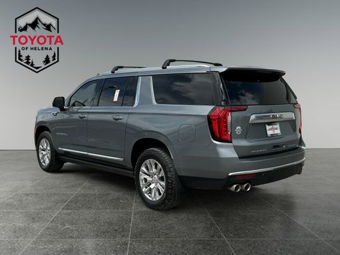 Used 2022 GMC Yukon XL Denali AWD/4WD image 3