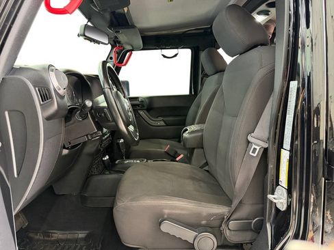 Used 2017 Jeep Wrangler Unlimited Sport AWD/4WD image 10