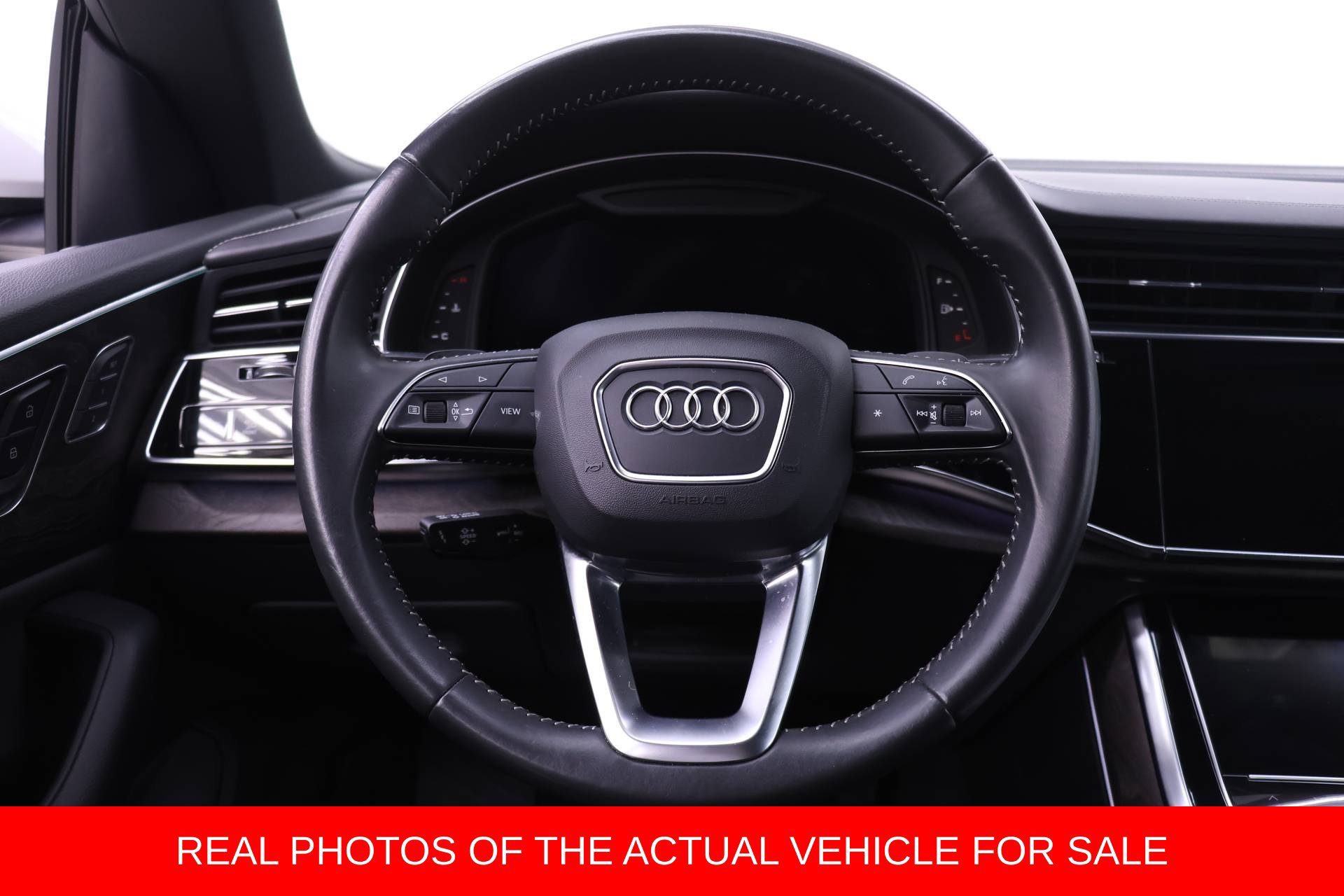 Used 2020 Audi Q8 Prestige AWD/4WD image 12