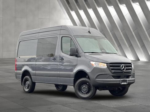 Used 2026 Mercedes-Benz Sprinter 2500 image 2