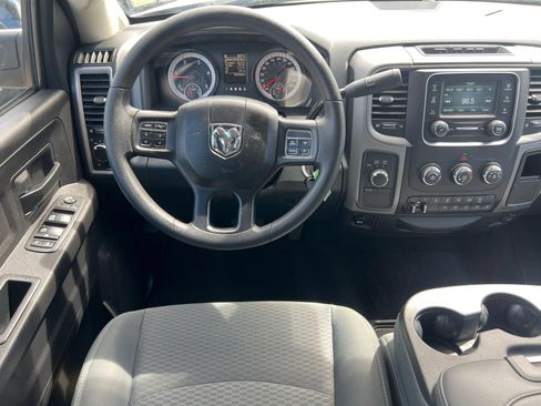 Used 2017 RAM 2500 Tradesman w/ Chrome Appearance Group AWD/4WD image 14
