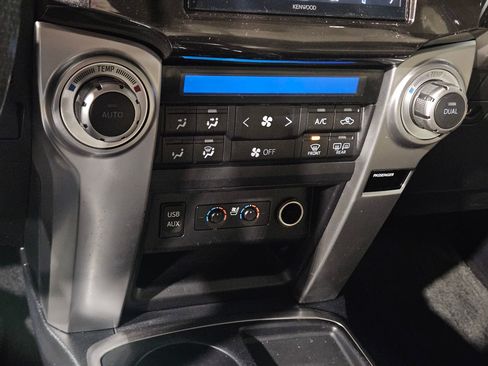 Used 2018 Toyota 4Runner Limited image 31