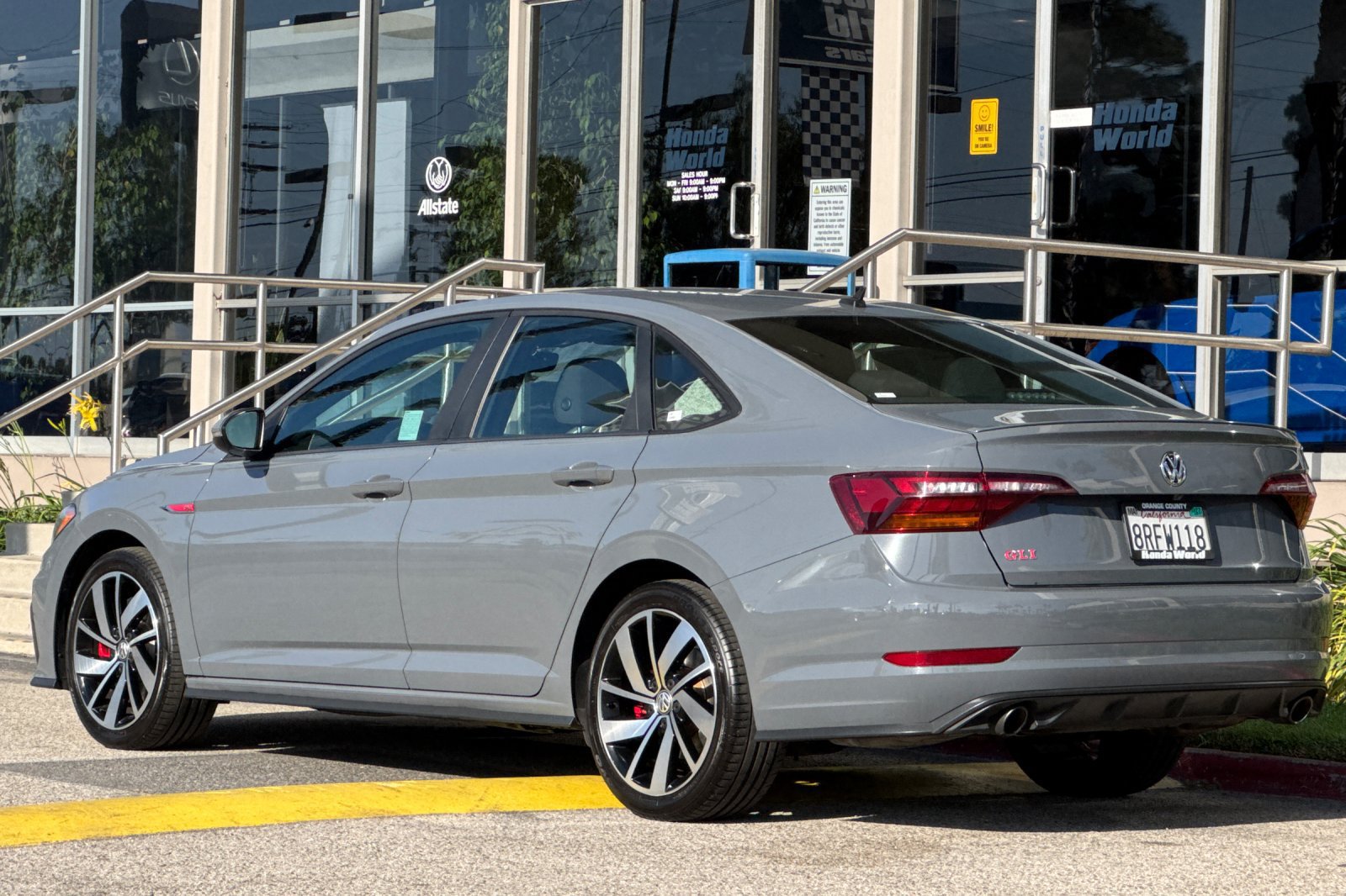 Used 2019 Volkswagen Jetta GLI FWD image 6