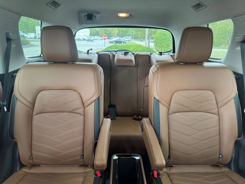 Used 2025 Nissan Pathfinder Platinum image 25