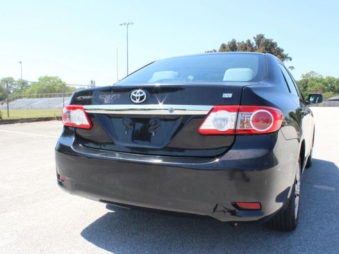 Used 2013 Toyota Corolla LE image 13