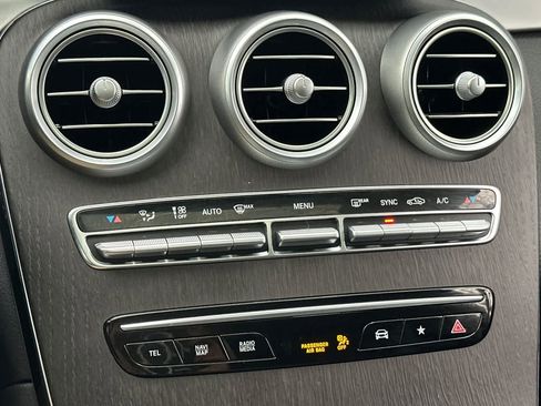 Used 2020 Mercedes-Benz GLC 300 4MATIC Coupe image 20