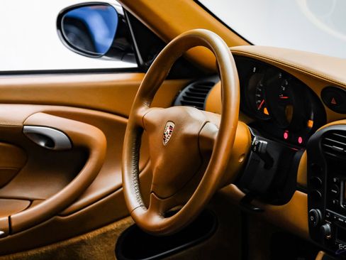 Used 2004 Porsche 911 GT3 image 41