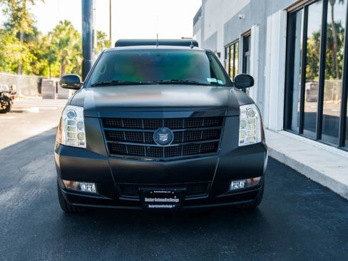 Used 2014 Cadillac Escalade ESV Premium AWD/4WD image 2