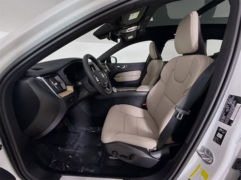 New 2026 Volvo XC60 B5 Core image 20