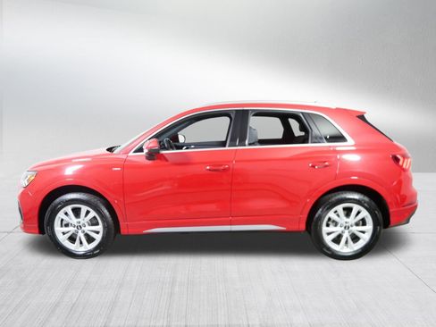 Used 2024 Audi Q3 2.0T Premium image 4