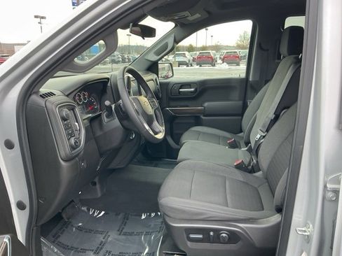 Used 2022 Chevrolet Silverado 1500 LT image 12