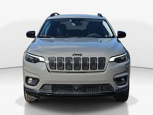 Used 2023 Jeep Cherokee Altitude Lux image 10