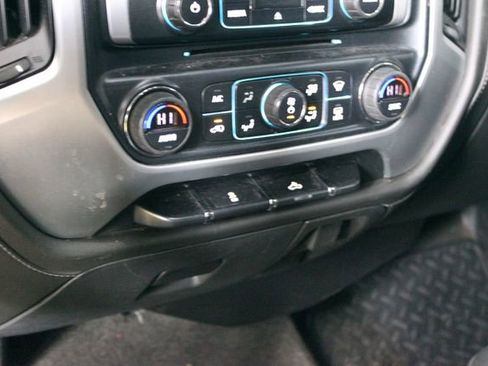 Used 2018 GMC Sierra 1500 SLE w/ SLE Value Package AWD/4WD image 18